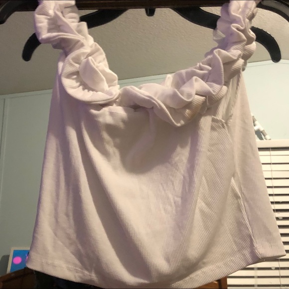 White top - Picture 2 of 3